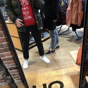 Meet your Posher, Amir